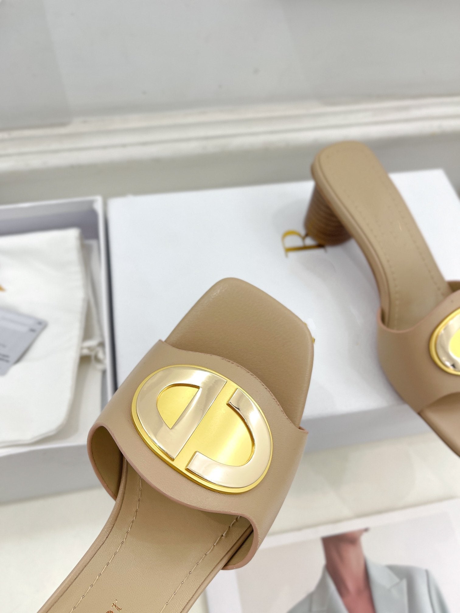 DIOR CD FOREVER HEELED 5CM BEIGE