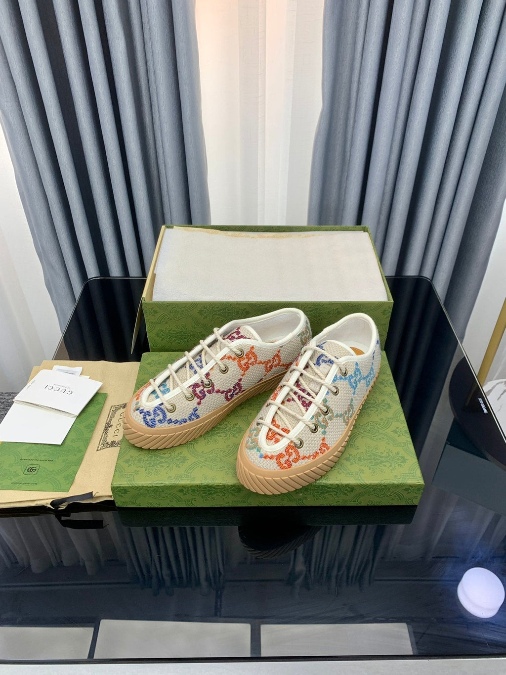GUCCI UNIQUE SNEAKER THICK-SOLE BEIGE CANVAS WITH PATTERN