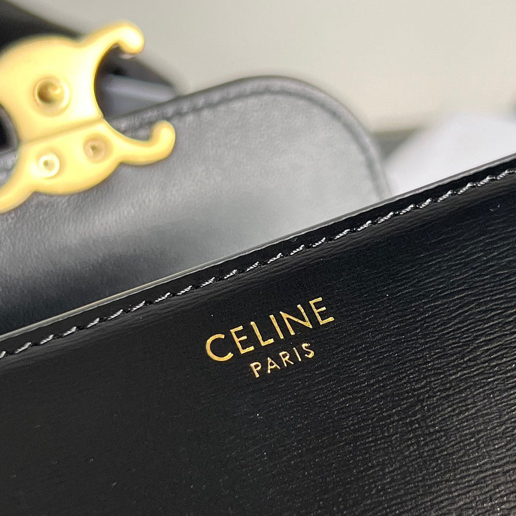 CELINE TRIOMPHE 10 CALFSKIN WALLET BLACK