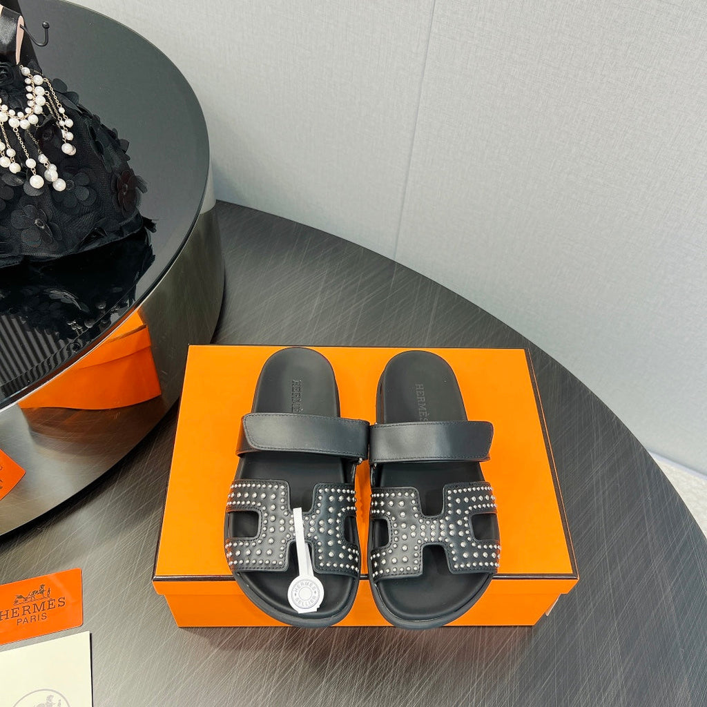 HERMES CHYPRE SANDAL BLACK CALFSKIN STYLIZED