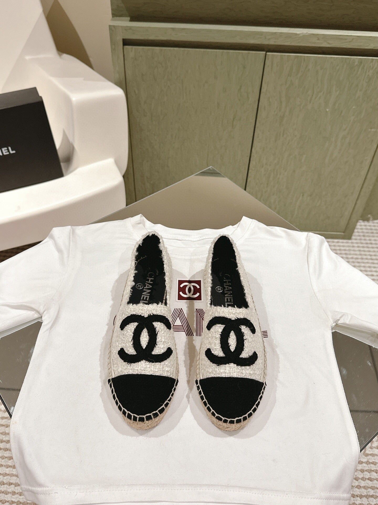 CHANEL ESPADRILLES LOAFERS IN WHITE TWEED WITH BLACK LOGO