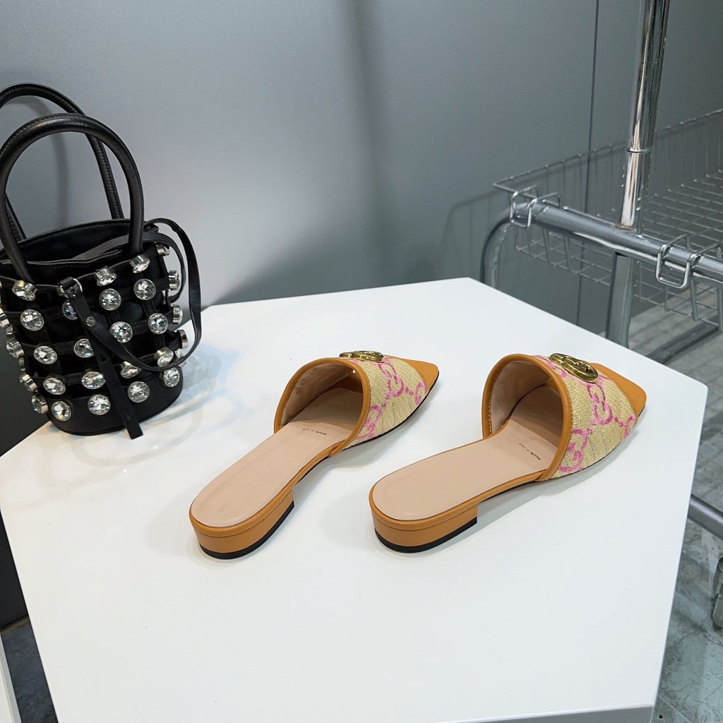 GUCCI MATELASS¨¦ CANVAS SLIDES PINK LOGO