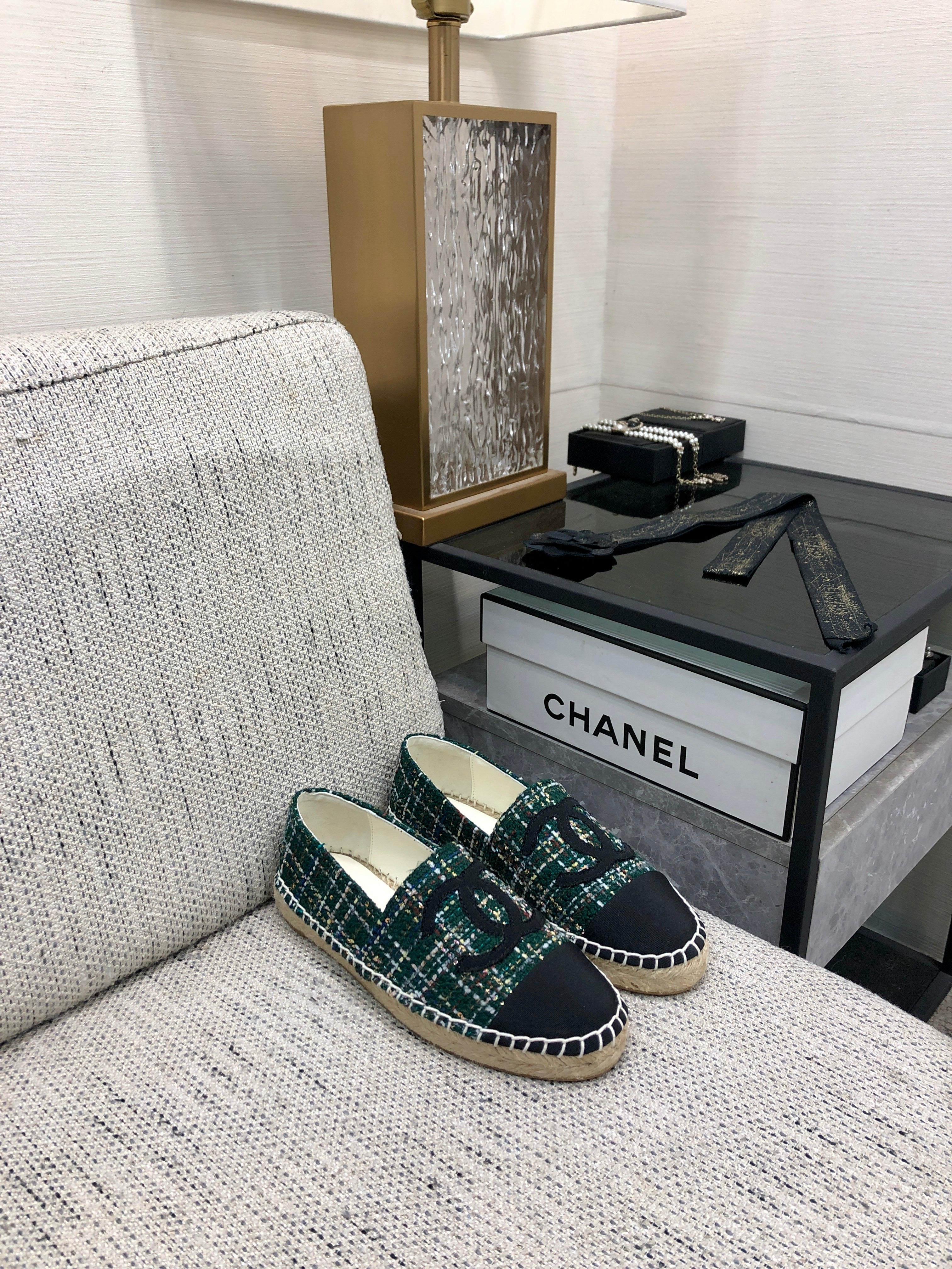 CHANEL ESPADRILLE FOREST GREEN TWEED FABRIC AND BLACK CALFSKIN FLATS