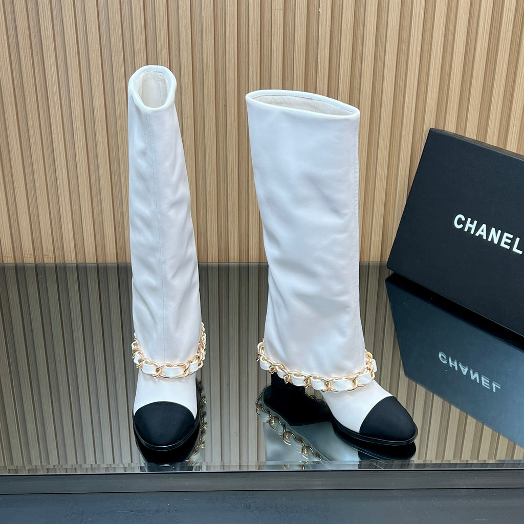 CHANEL 25S KNEE-HIGH HEELED BOOTS 65MM IN WHITE CALFSKIN GOLD HARDWARE