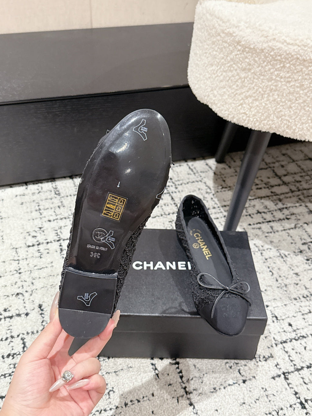CHANEL BALLET FLAT 25S IN BLACK TWEED