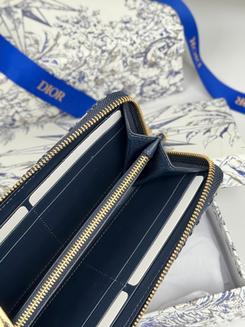 DIOR 25S LONG ZIPPER WALLET 19 IN BLUE OBLIQUE JACQUARD CANVAS