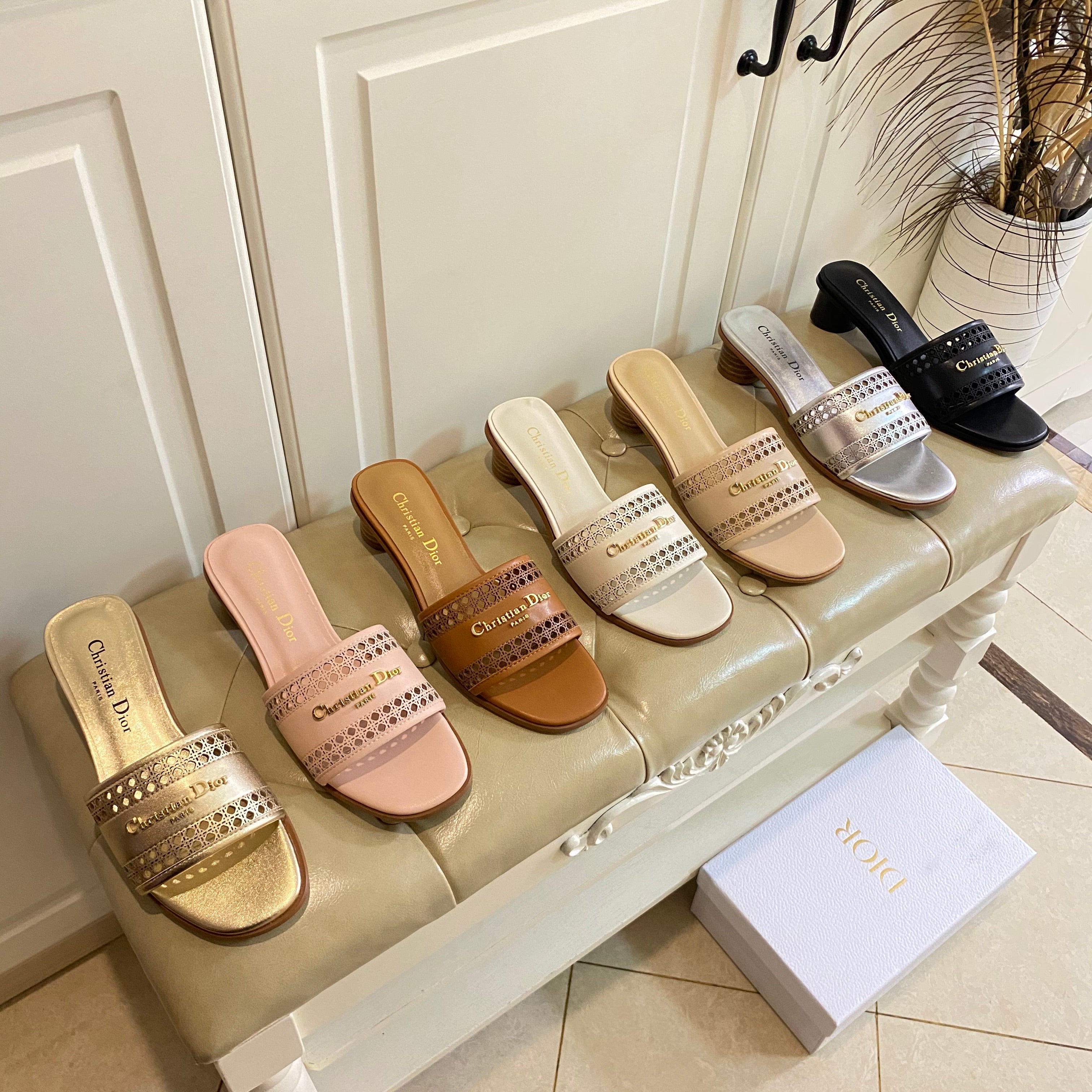DIOR DWAY HEELED SLIDE IN SILVER CALFSKIN WITH GOLD LOGO