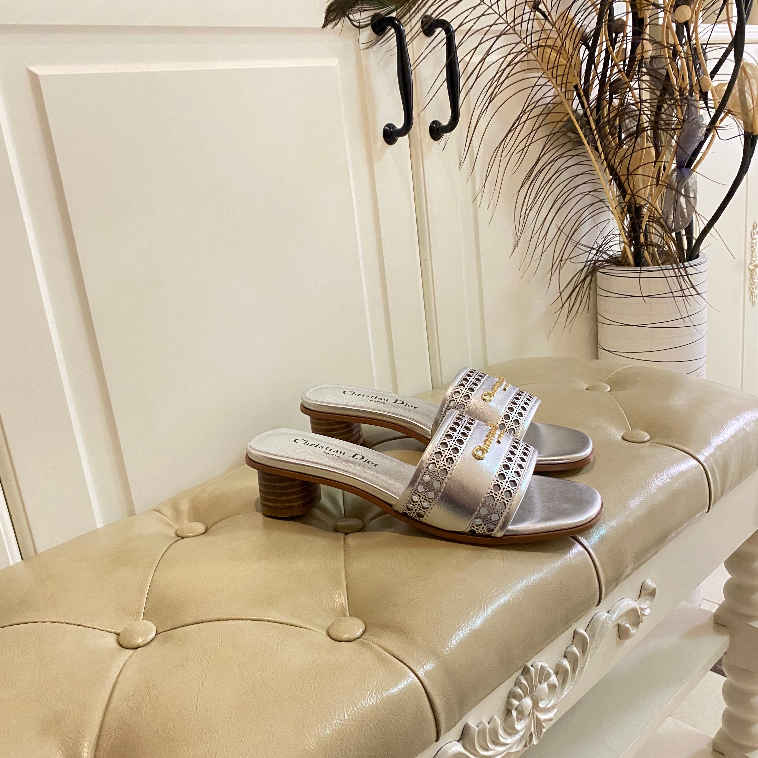 DIOR DWAY HEELED SLIDE IN SILVER CALFSKIN WITH GOLD LOGO