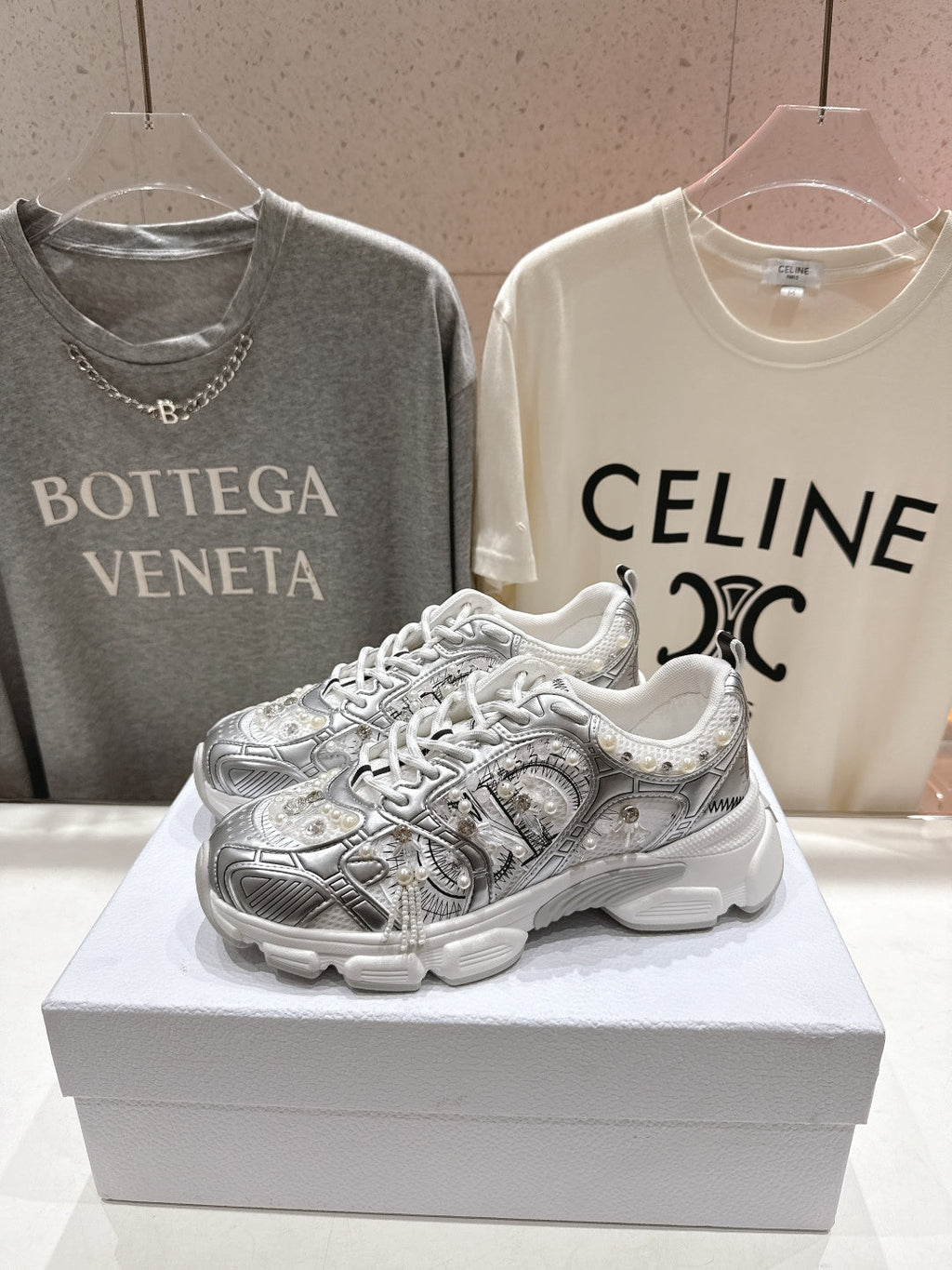 DIOR 25S SNEAKER IN SILVER LAMBSKIN AND MESH FABRIC WITH PEARL DETAILING