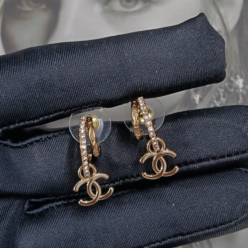 18K  Chanel Vintage Gold Earrings