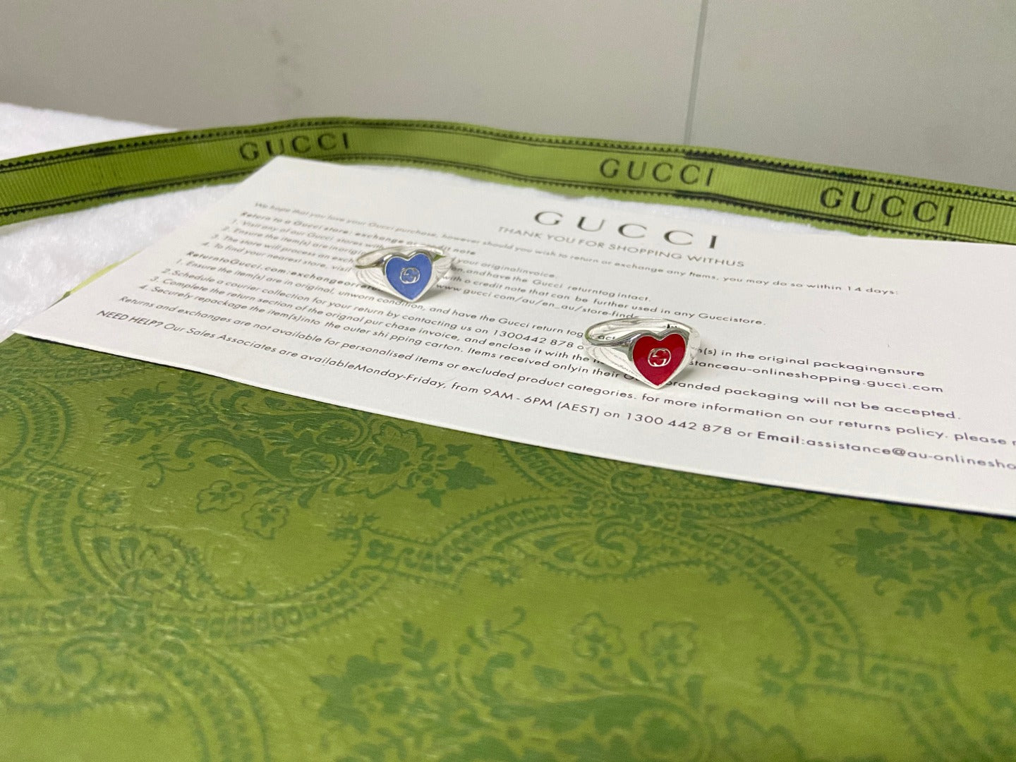 Double Gucci Interlocking Gucci Blue Enamel Heart Ring