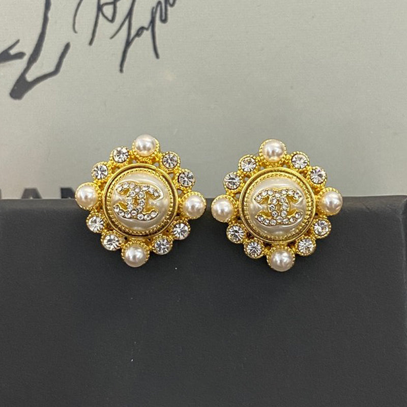 18K  Chanel Pearls Earrings