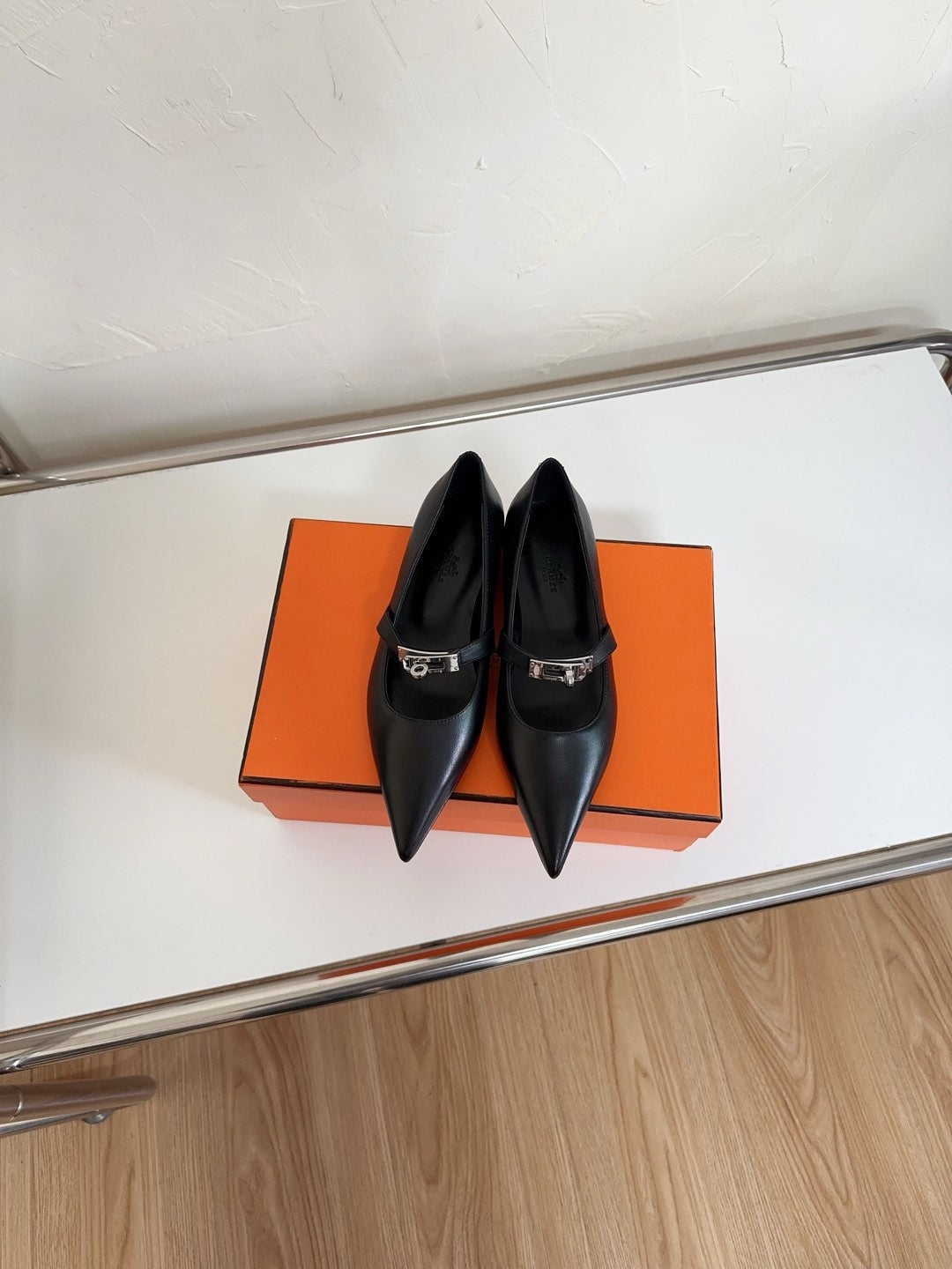 HERMES KIARA FLAT PUMP IN BLACK CALFSKIN