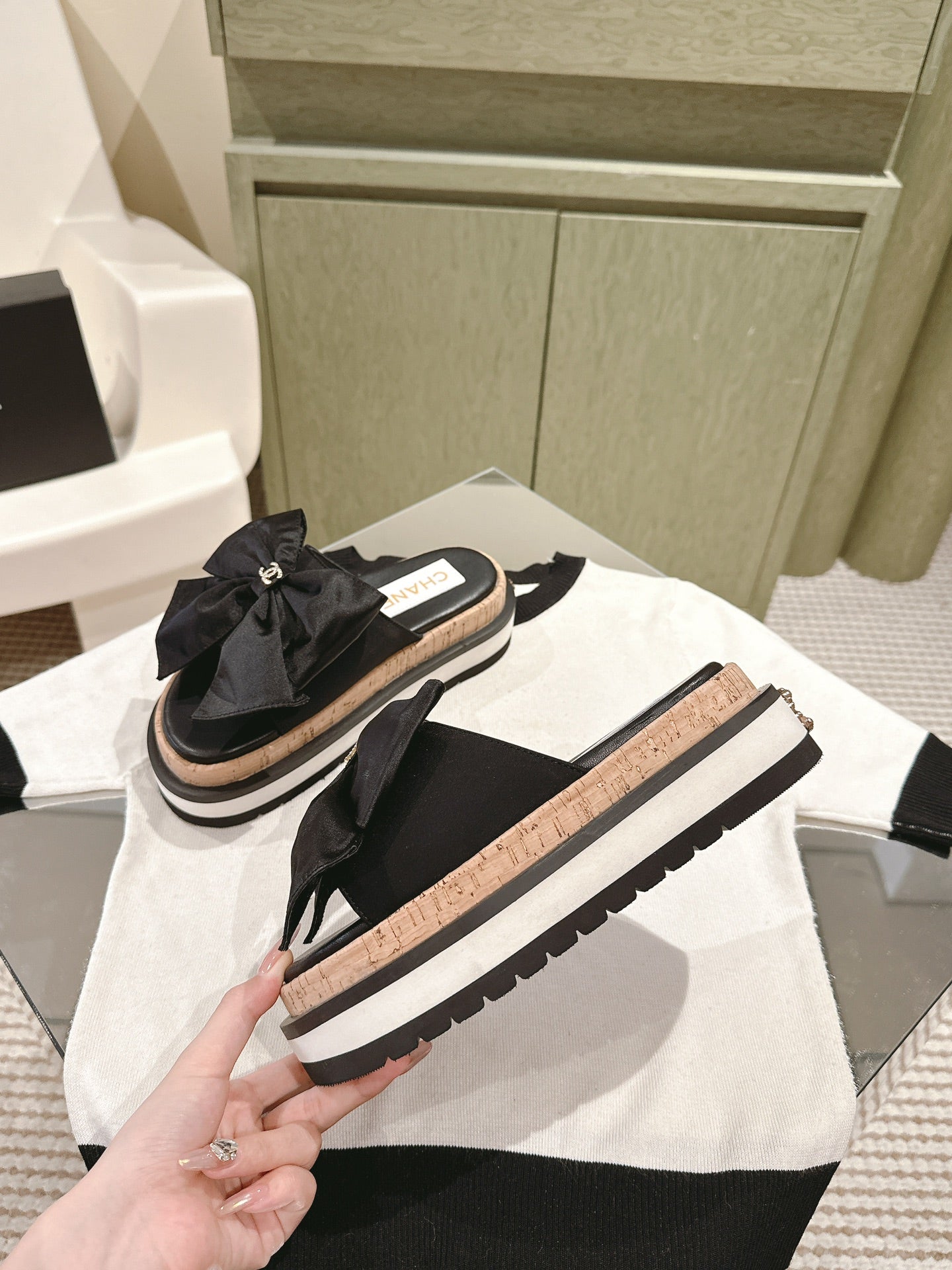 CHANEL SLIPPERS WITH SILK BOW IN BLACK COWHIDE