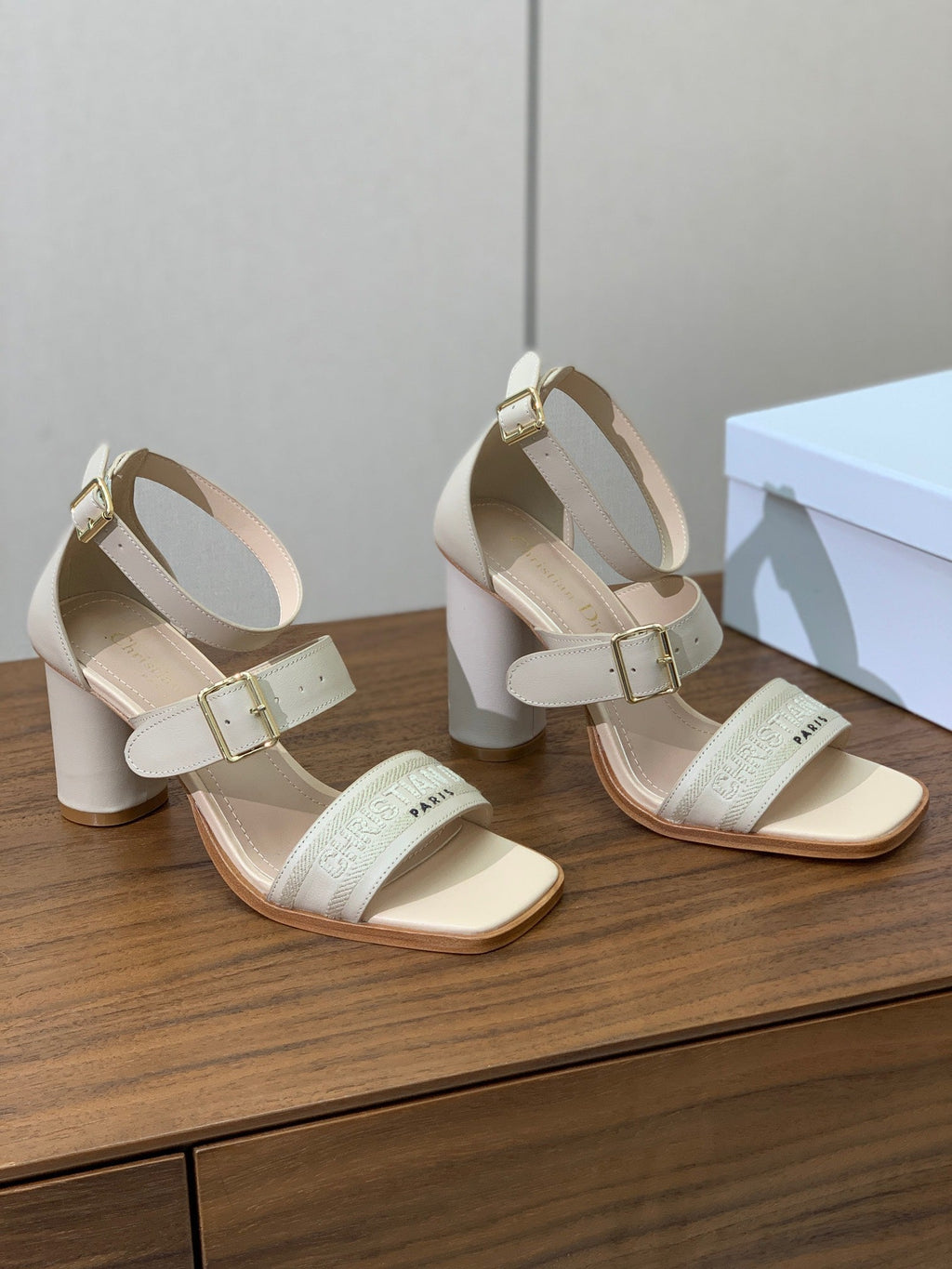 DIOR THREE-STRAP HIGH-HEELED EMBROIDERED SANDALS NUDE BEIGE