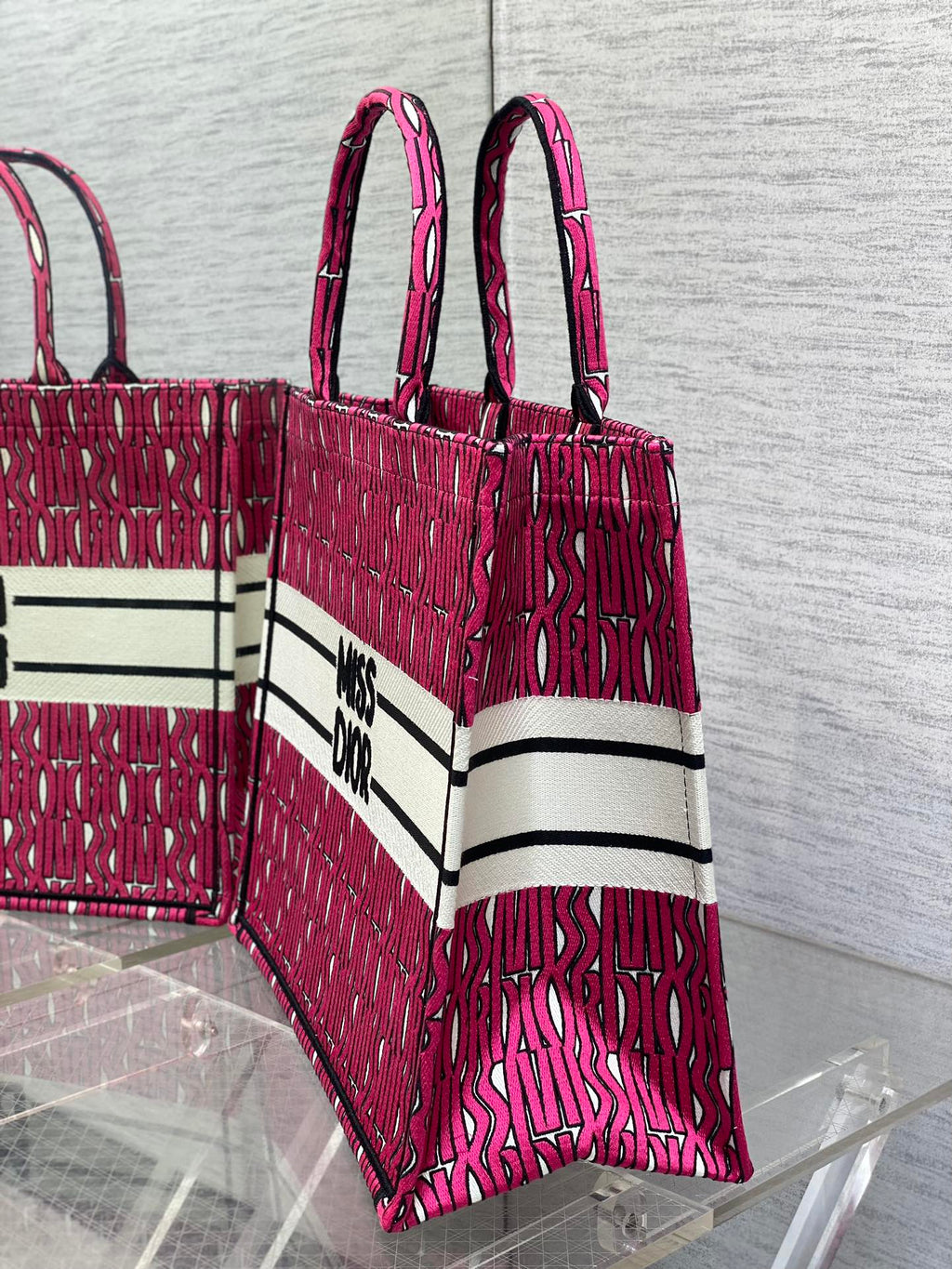 DIOR MISS LARGE TOTE 42 IN MAGENTA PURPLE CANVAS