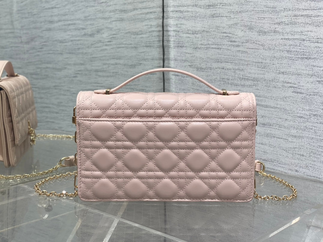 DIOR MINI BAG 24 IN LIGHT PINK PATENT CANNAGE CALFSKIN