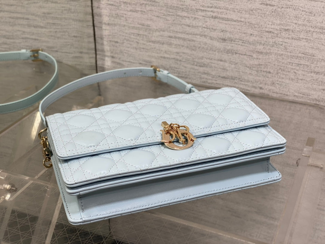 DIOR MINI BAG 24 IN LIGHT BLUE PATENT CANNAGE CALFSKIN