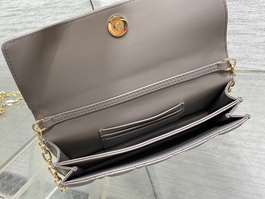 DIOR 25S  TALK PHONE POUCH 21 IN DIRTY LILAC CANNAGE LAMBSKIN GOLD HARDWARE