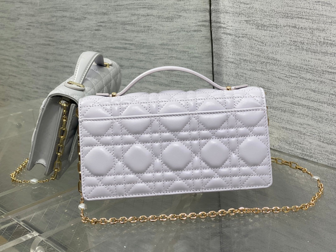 DIOR 25S  TALK PHONE POUCH 21 IN PALE LILAC CALFSKIN GOLD HARDWRE