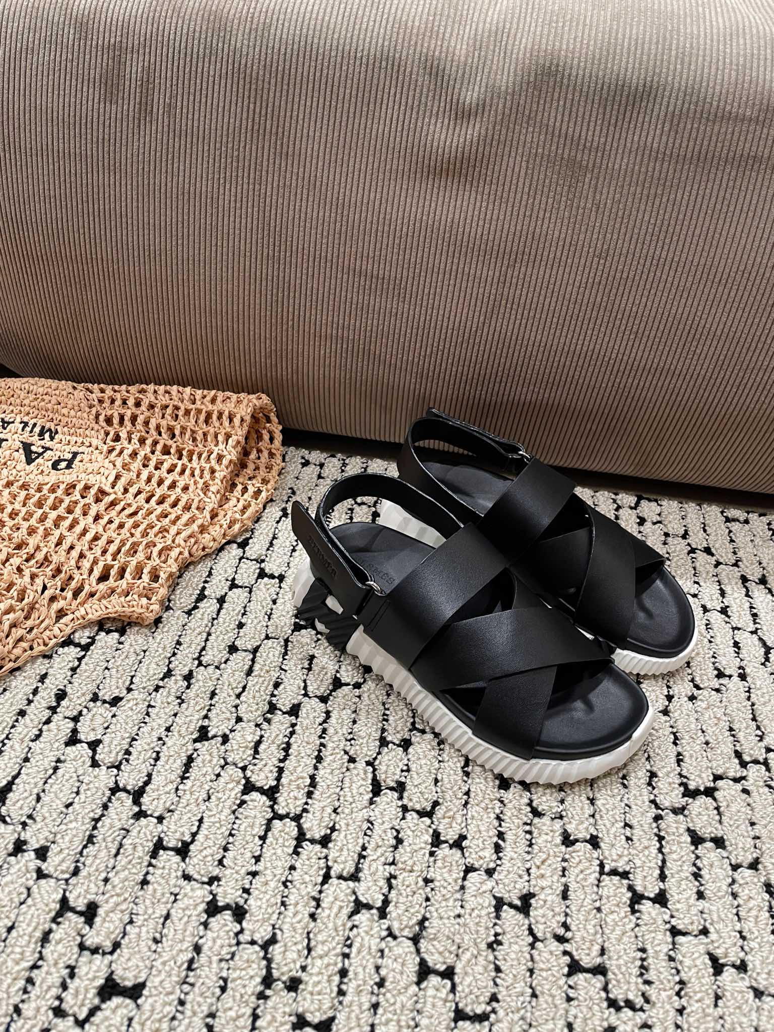 HERMES ELECTRIC SANDAL BLACK CALFSKIN