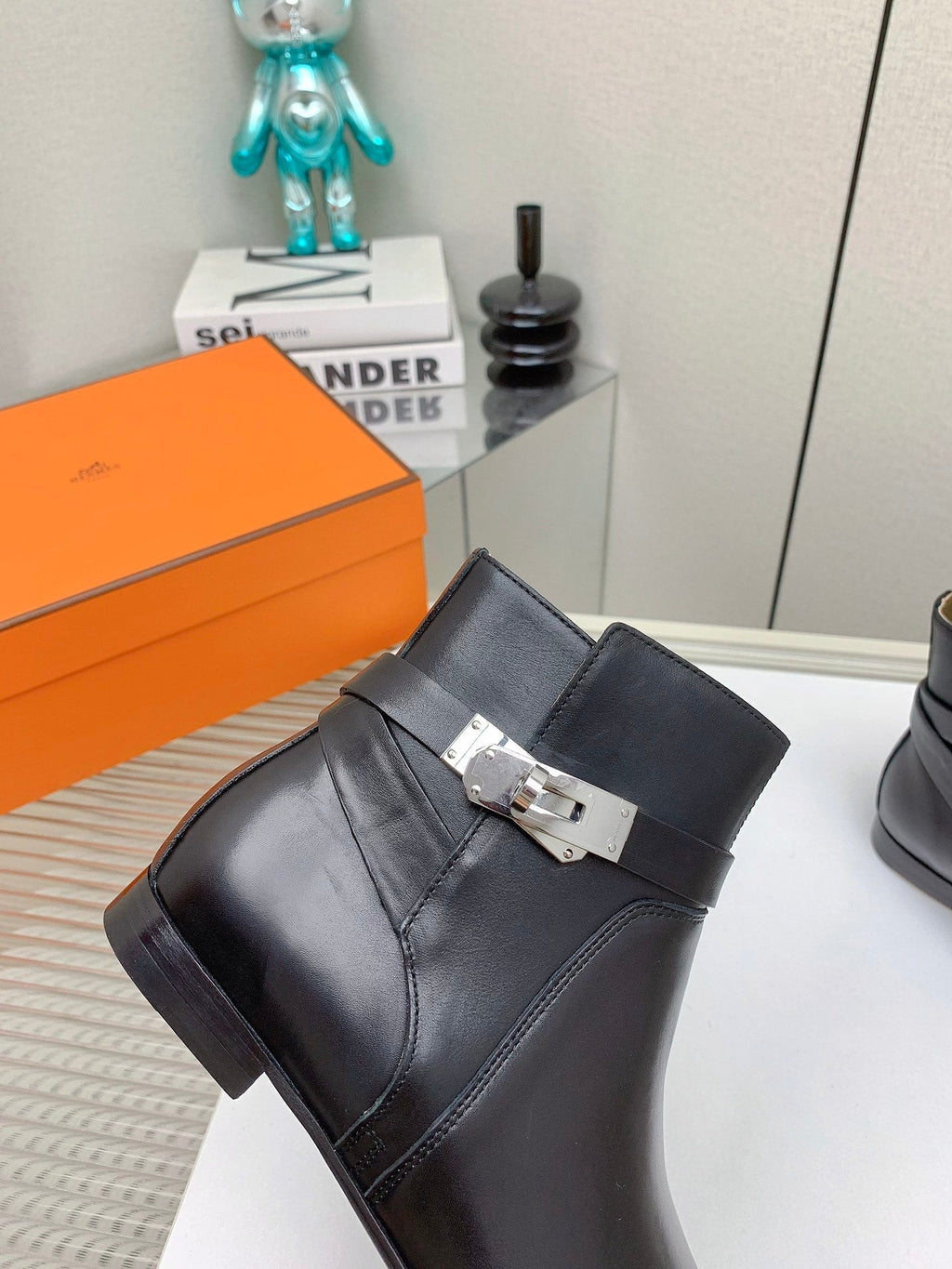 HERMES WOMEN'S NEO ANKLE BOOT IN BLACK CALFSKIN