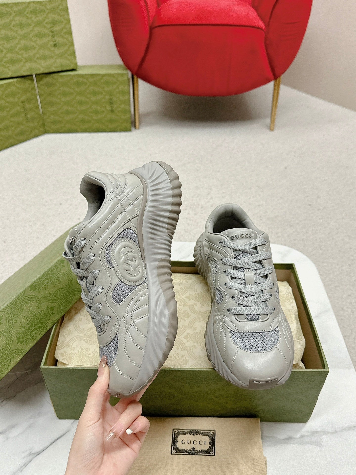 GUCCI RIPPLE TRAINER LIGHT GRAY LAMBSKIN