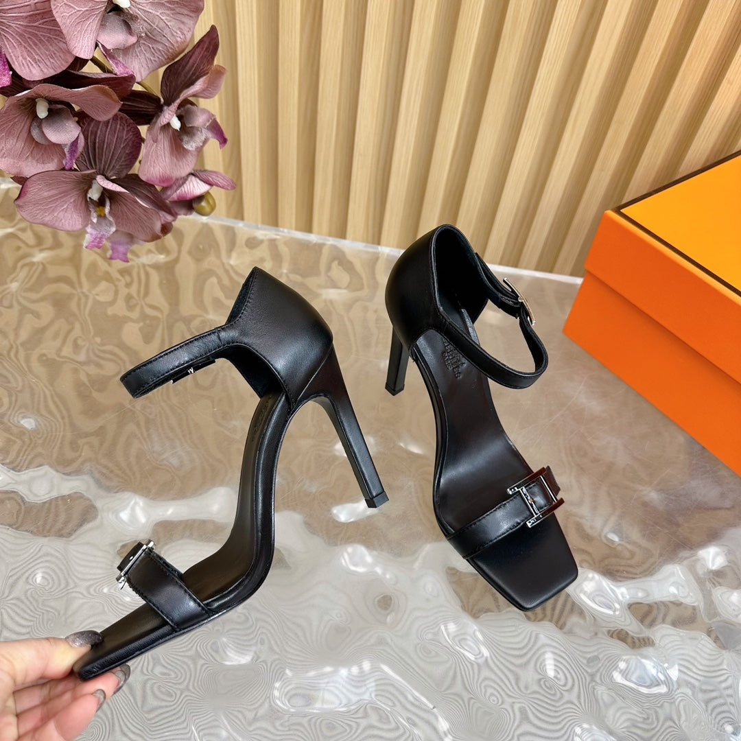 HERMES JULY SANDAL 105 MM IN BLACK CALFSKIN