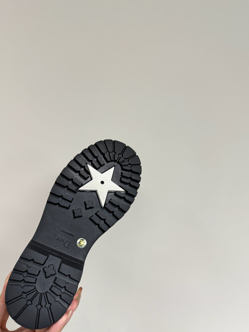 DIOR D-TOWN ANKLE BOOTS IN BLACK PATENT CALFSKIN