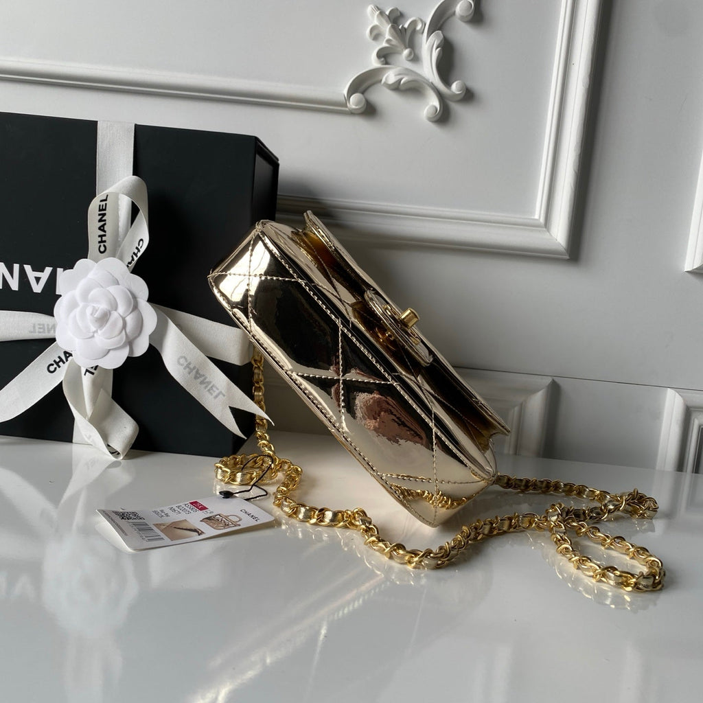 CHANEL 25S FLAP BAG 18 IN METALLIC GOLD CALFSKIN