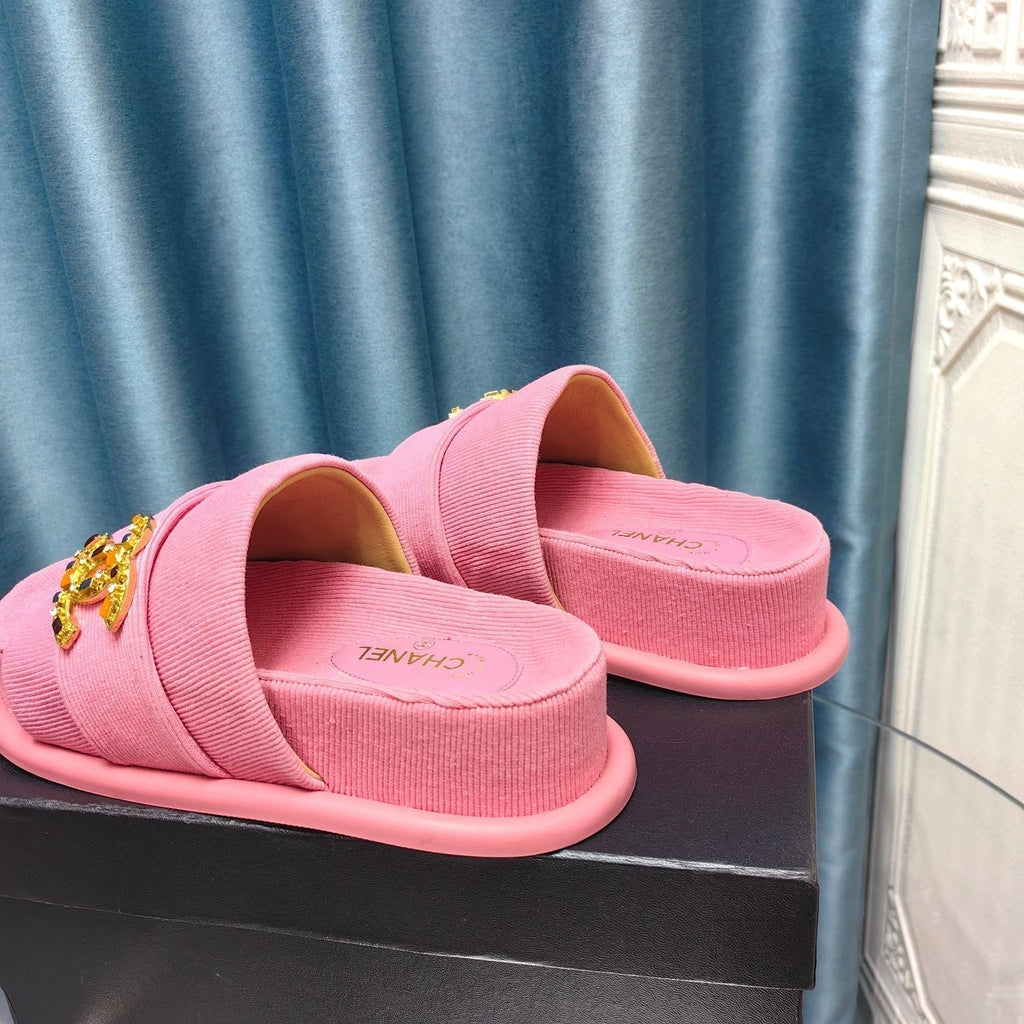 CHANEL PLATFORM HEELS SANDALS IN LIGHT PINK WOOLEN FABRIC
