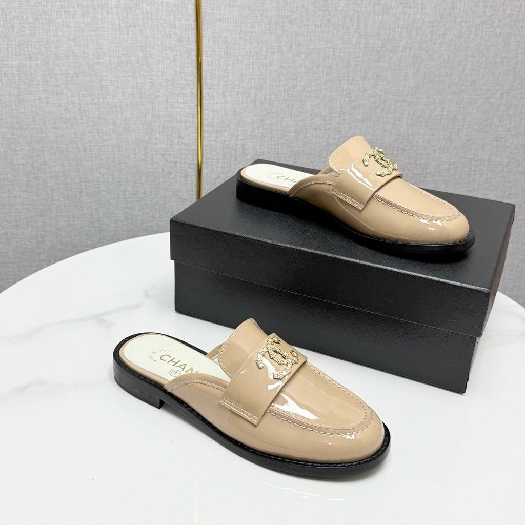 CHANEL FLAT MULE 25S IN LIGHT BEIGE CALFSKIN STYLE 9