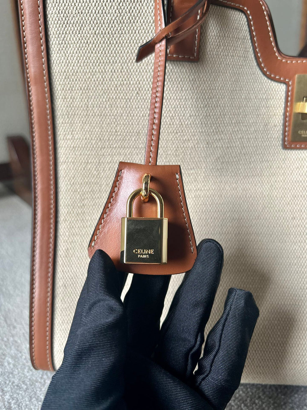 CELINE CABAS 37 IN WHITE CANVAS AND BRONZE BROWN CALFSKIN TRIM GOLD LOCK