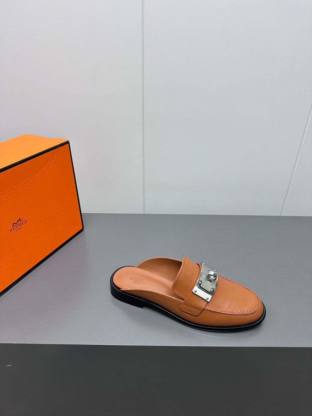 HERMES 0Z MULE IN BRONZE BROWN LAMBSKIN
