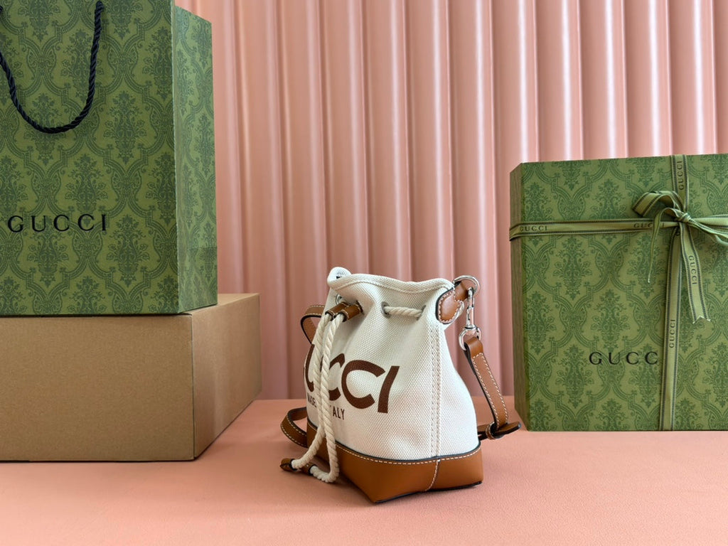 GUCCI SMALL DRAWSTRING SHOULDER BAG 21 IN WHITE CANVAS BROWN CALFSKIN