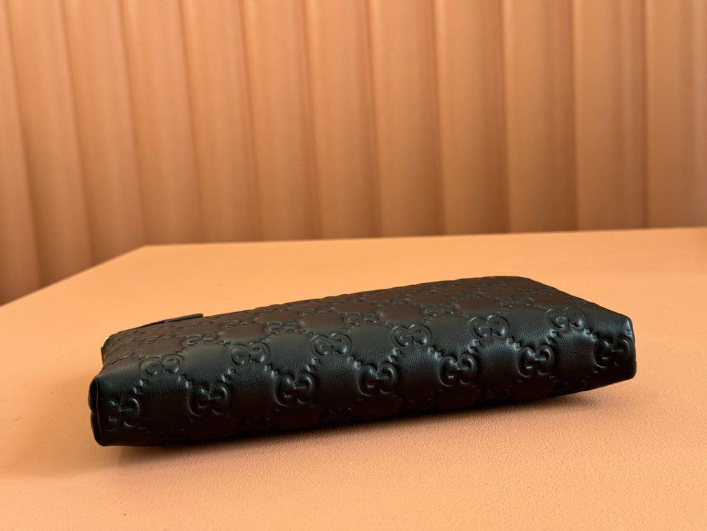 GUCCI RUBBER EFFECT SMALL WALLET ON CHAIN 22.5 IN BLACK CALFSKIN