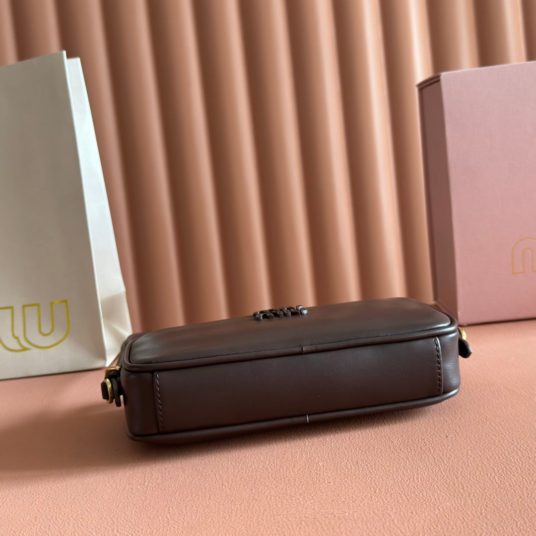 MIUMIU 26S POUCH BAG 20 IN DARK BROWN CALFSKIN GOLD HARDWARE