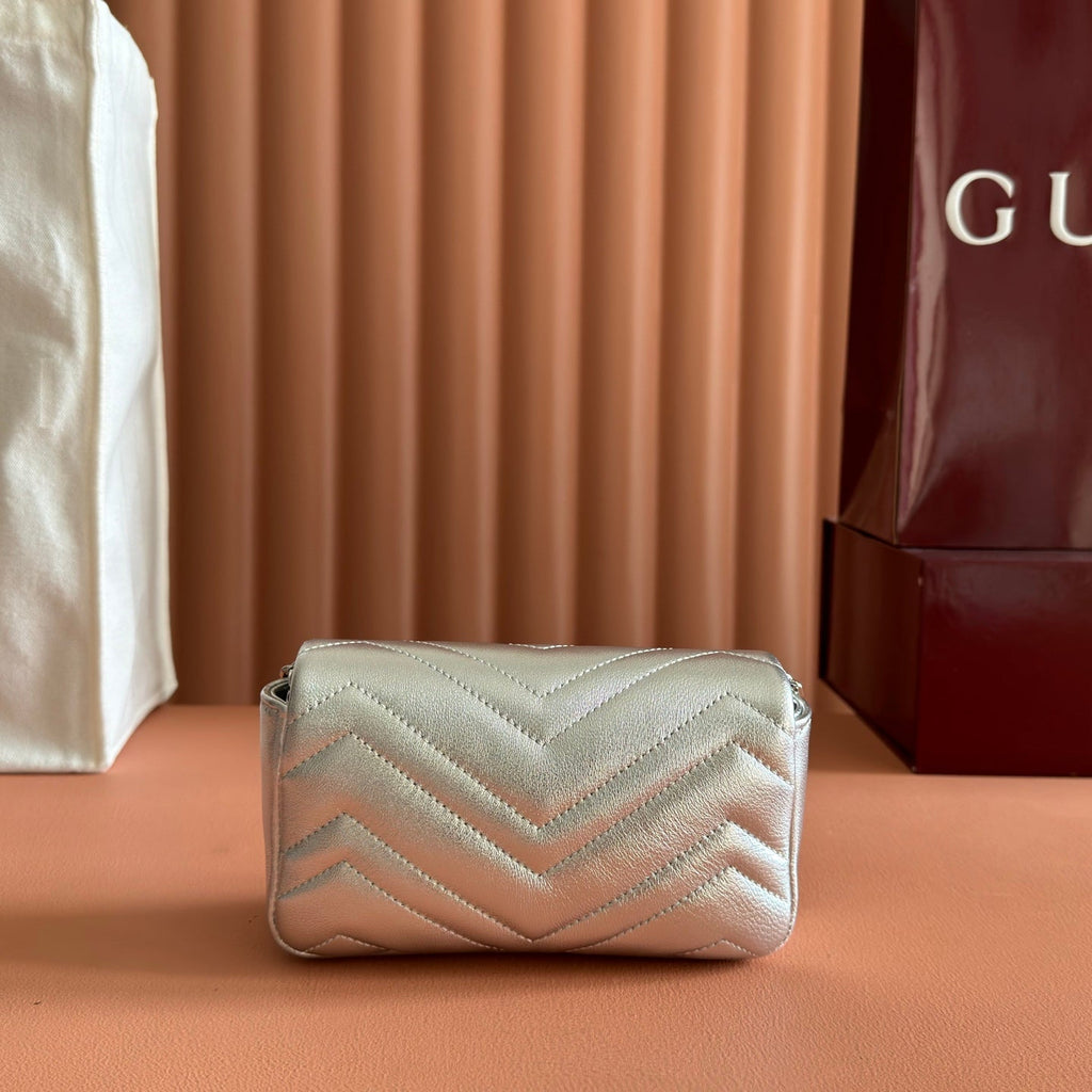 GUCCI 26S  MARMONT BAG 16 IN SILVER LAMBSKIN