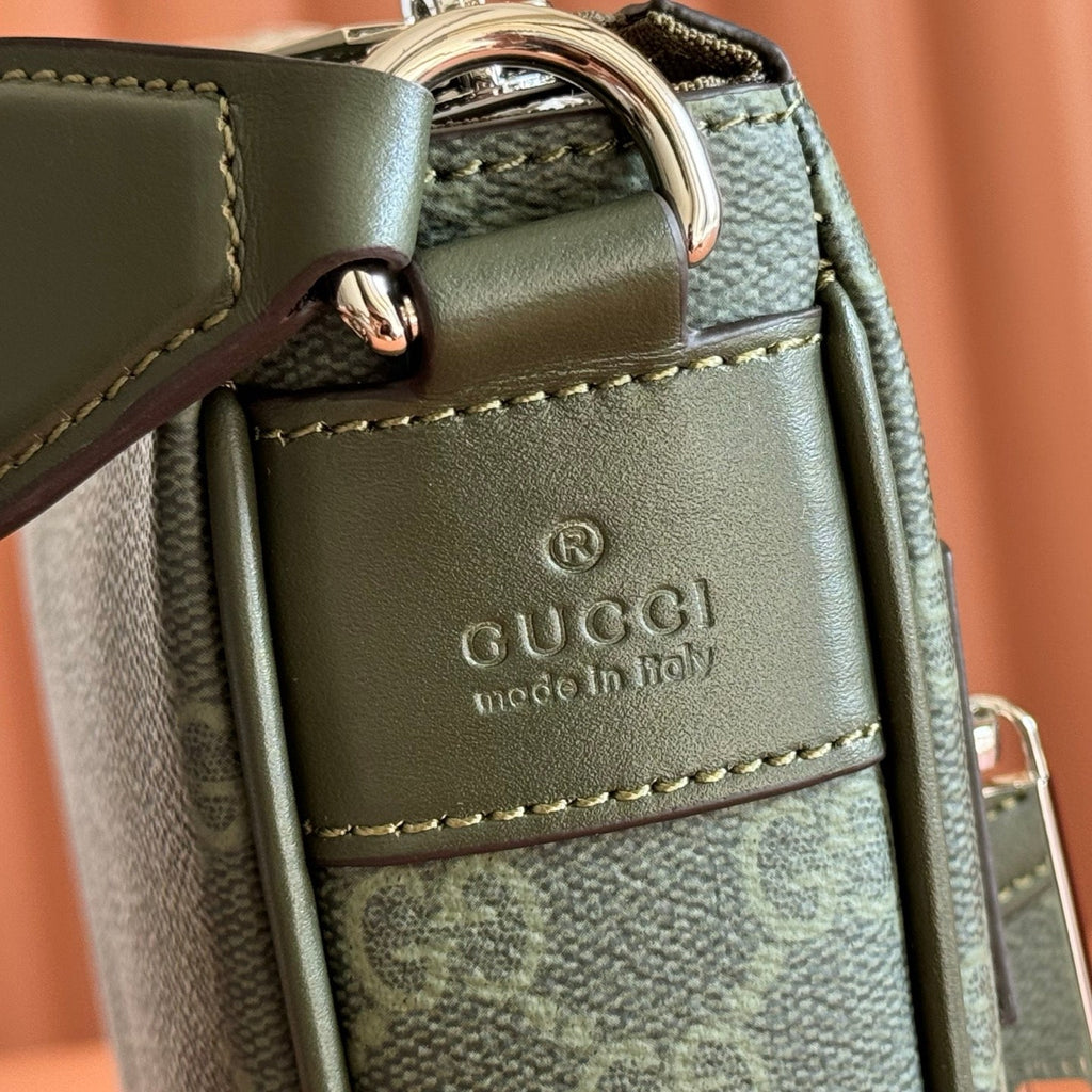 GUCCI 26S SUPREME MESSENGER BAG 23 IN MOSS GREEN CANVAS