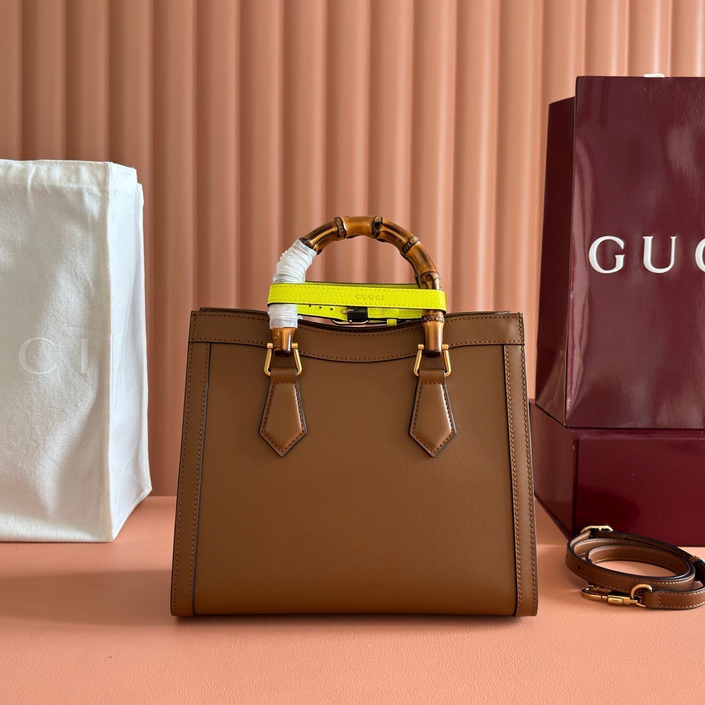 GUCCI 26S DIANA TOTE BAG 27 IN BROWN CALFSKIN
