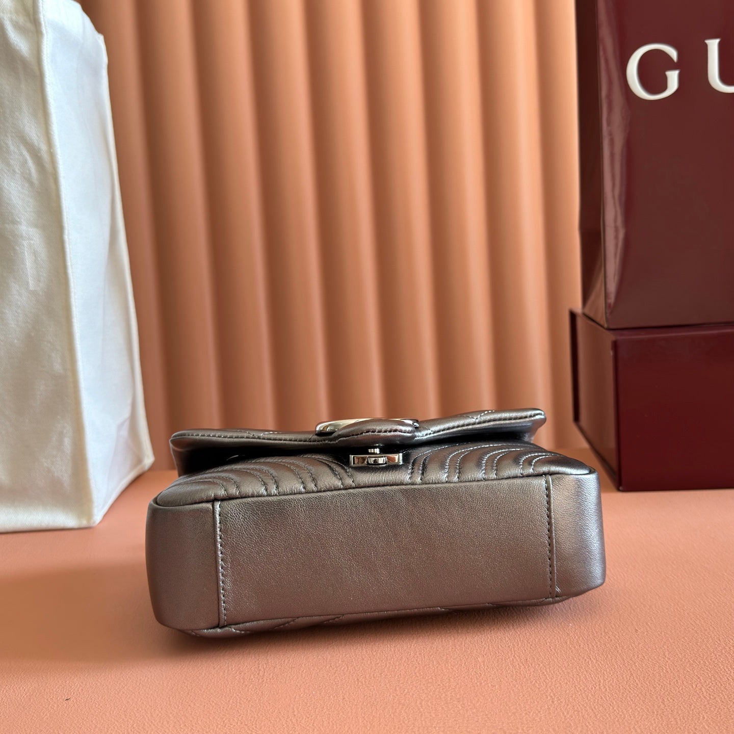 GUCCI 26S  MARMONT BAG 22 IN WARM GRAY BROWN LAMBSKIN