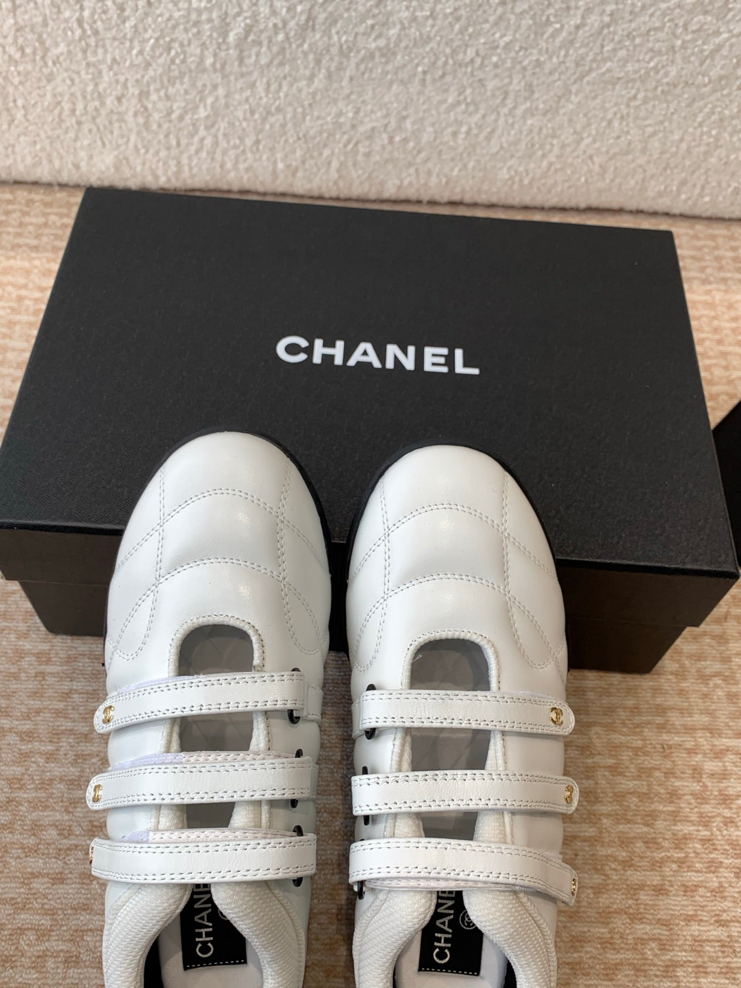 CHANEL MARY JANE SNEAKERS IN WHITE LAMBSKIN