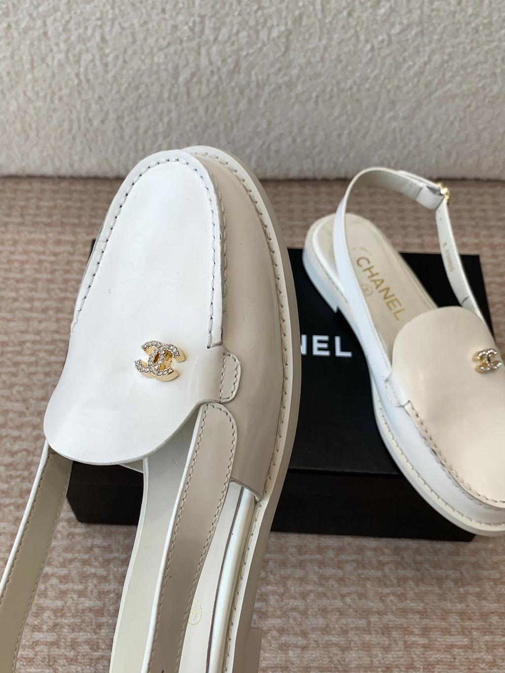 CHANEL MOASIN SLINGBACK IN WHITE PATENT CALFSKIN