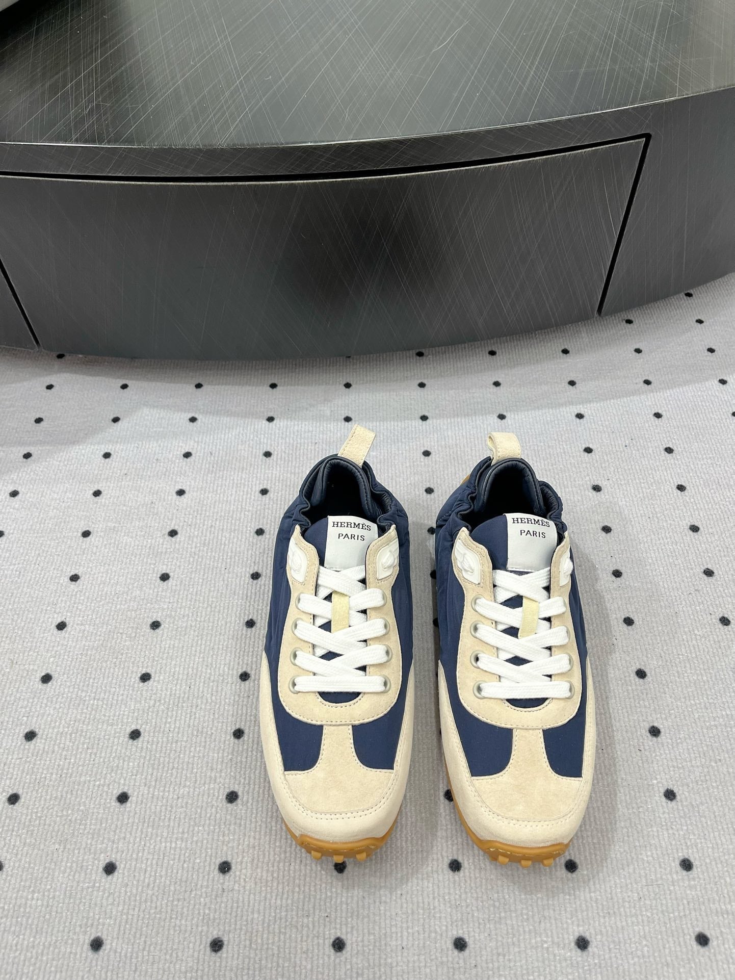 HERMES TRAIL SNEAKER IN IVORY TAN MIX SPACE BLUE SUEDE