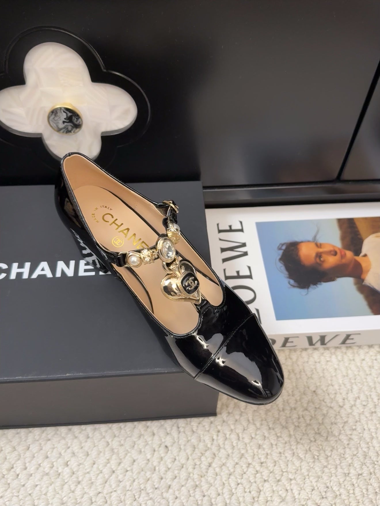 CHANEL MARY JANE SHOES IN BLACK PATENT CALFSKIN 55 MM