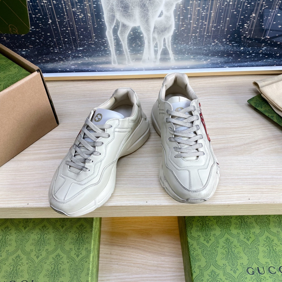 GUCCI COUPLE TRAINER WHITE CALFSKIN WITH LIP ICON