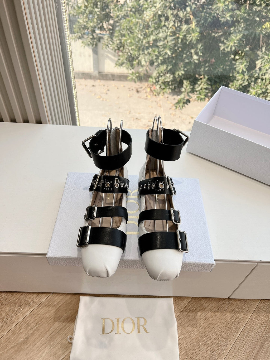 DIOR PUNK BALLET FLAT IN WHITE MIX BLACK CALFSKIN
