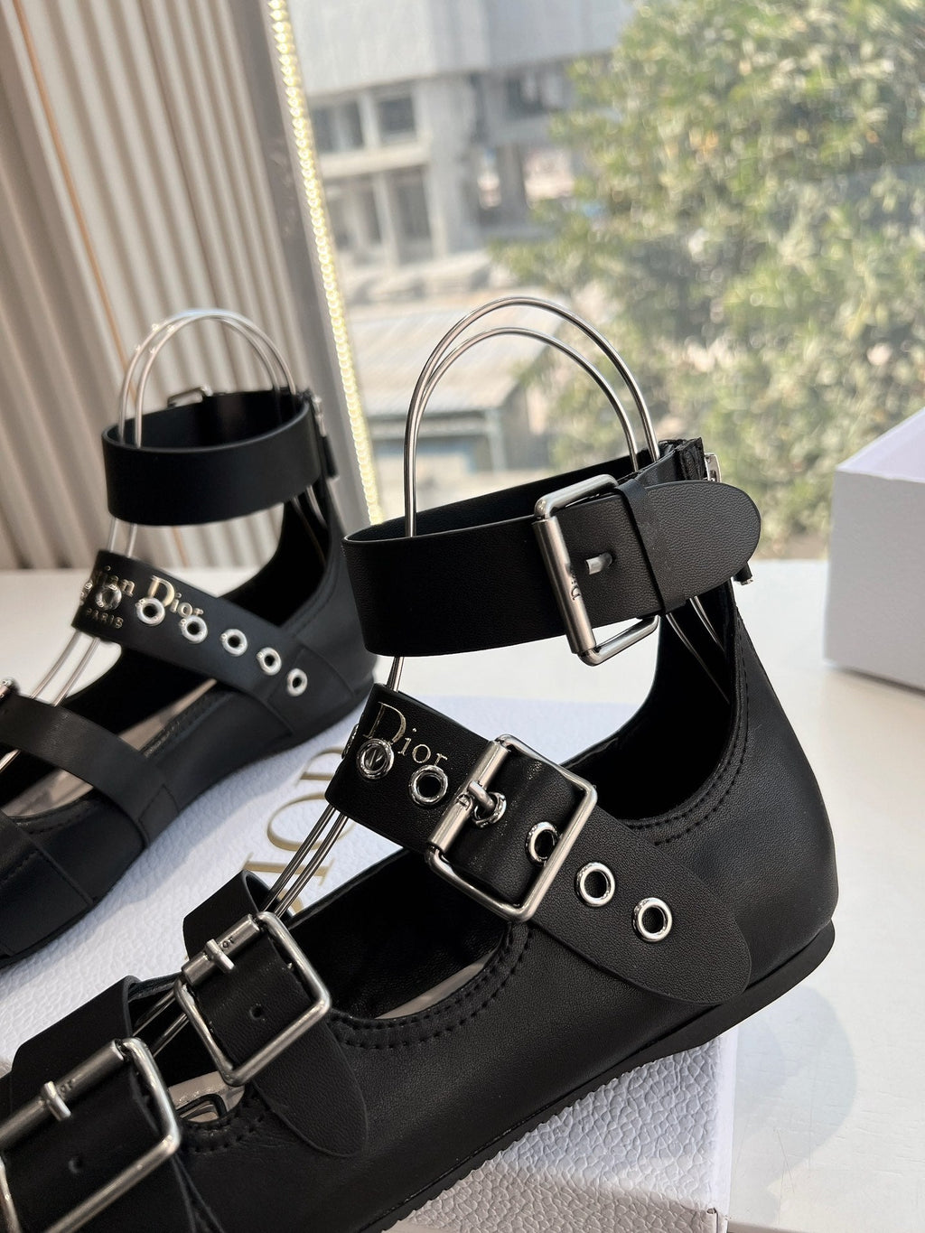 DIOR PUNK BALLET FLAT IN BLACK CALFSKIN
