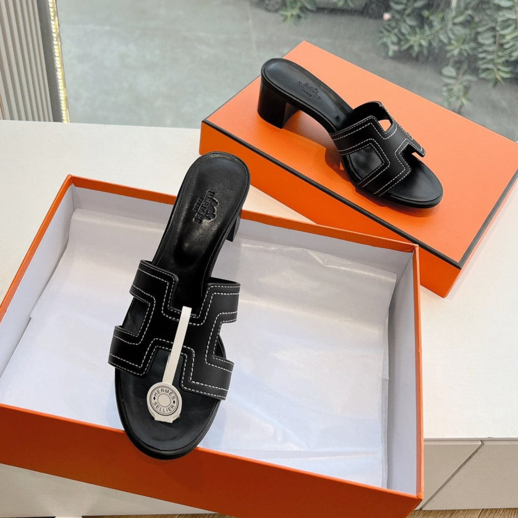HERMES 0ASIS SANDAL IN BLACK MIX WHITE CALFSKIN