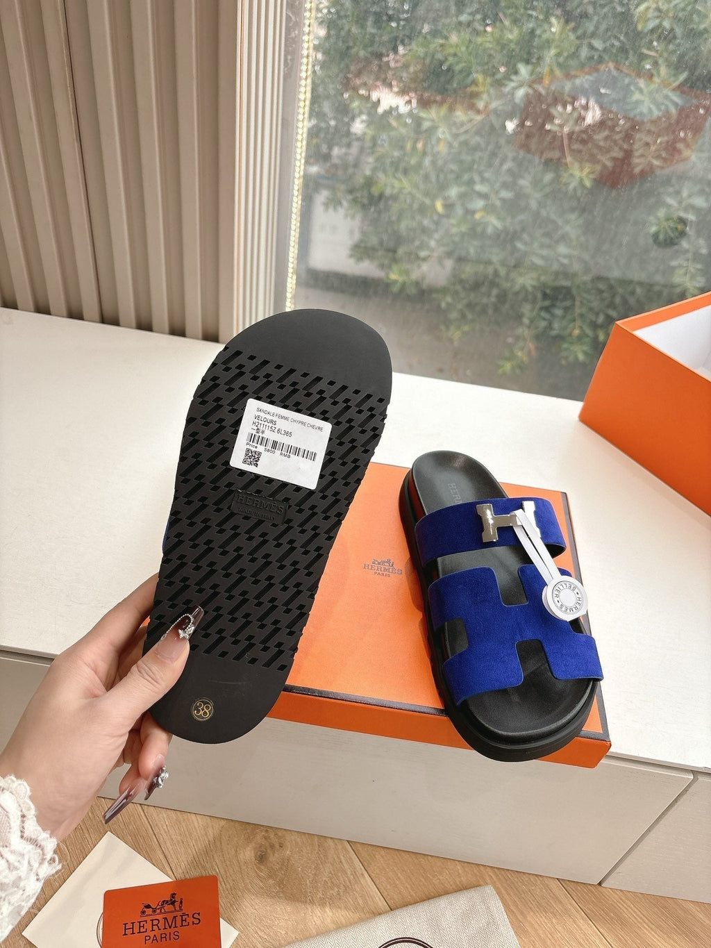 HERMES CHYPRE SANDAL IN COBALT BLUE SUEDE